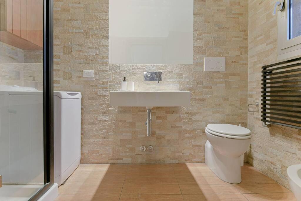 Nettuno 5 Stelle- Appartamento Elegante Con Suite โบโลญญา ภายนอก รูปภาพ